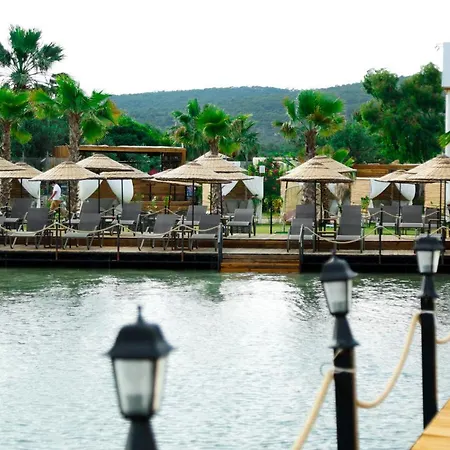 Cunda Fora Glamping Campsite