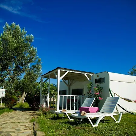 Szálloda Cunda Fora Glamping *