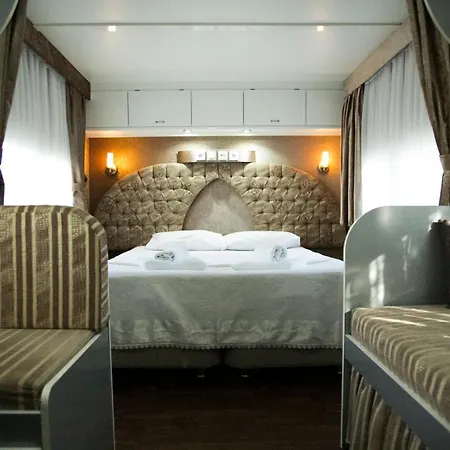 מלון Cunda Fora Glamping