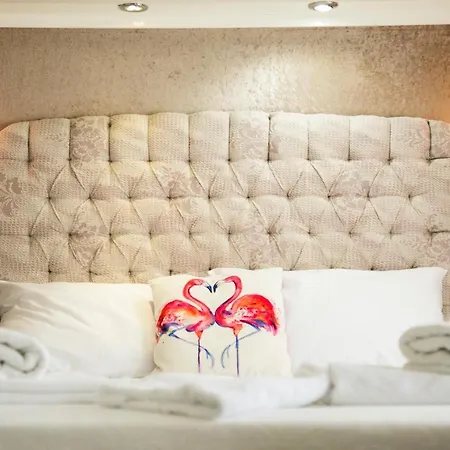 Cunda Fora Glamping Sefacamlik