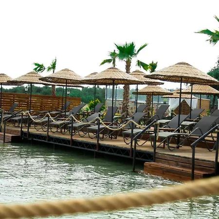 מלון Cunda Fora Glamping *