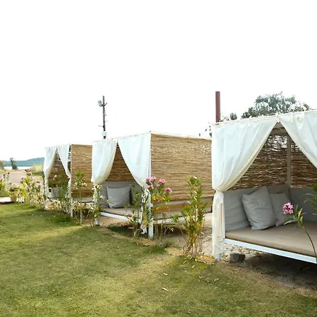 Cunda Fora Glamping מלון